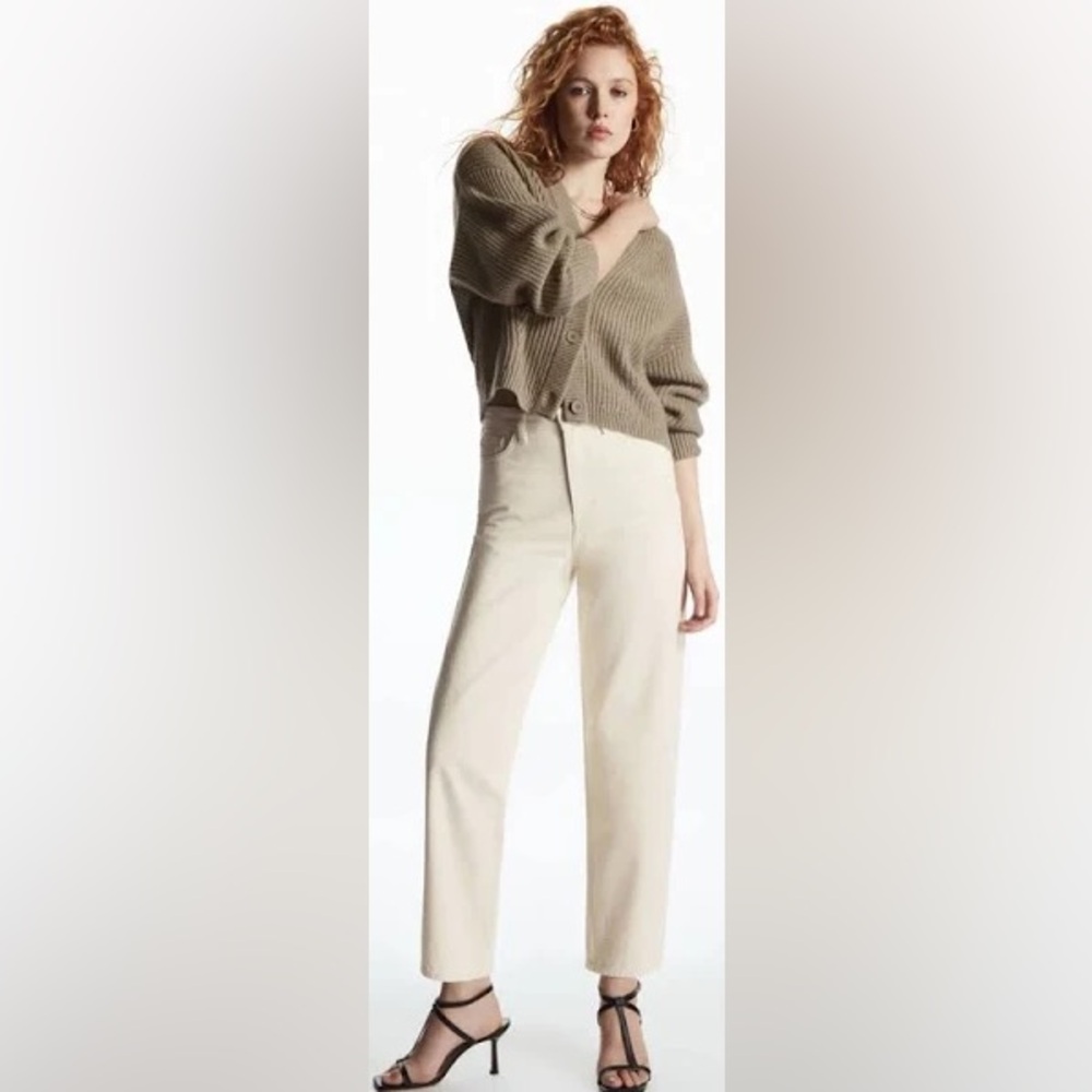 COS Off-White High-Waisted Tapered Ankle Length Jeans Size 25